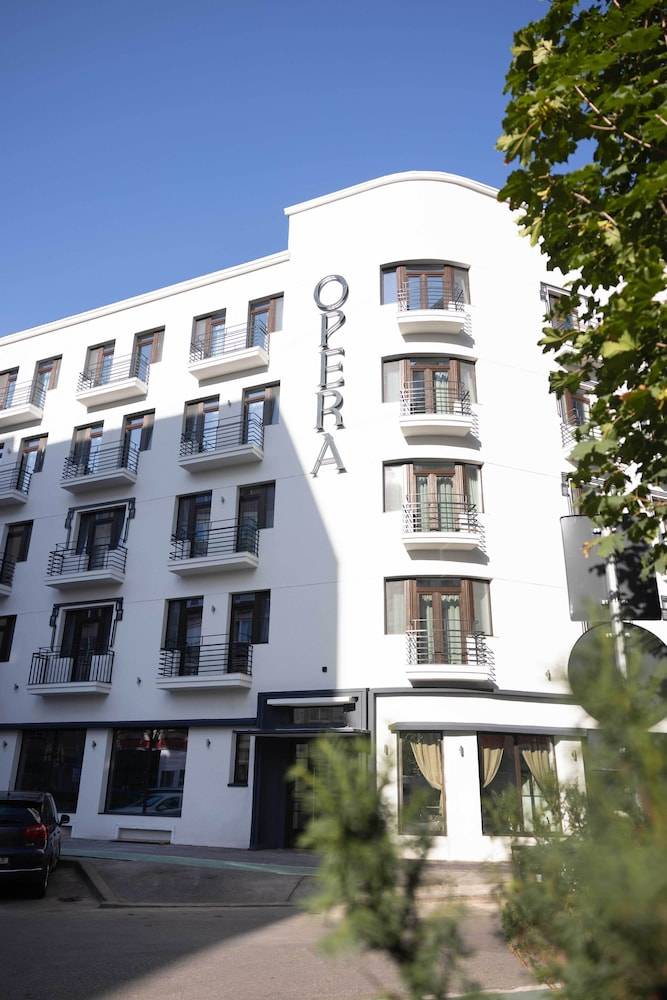 Opera Hotel 1