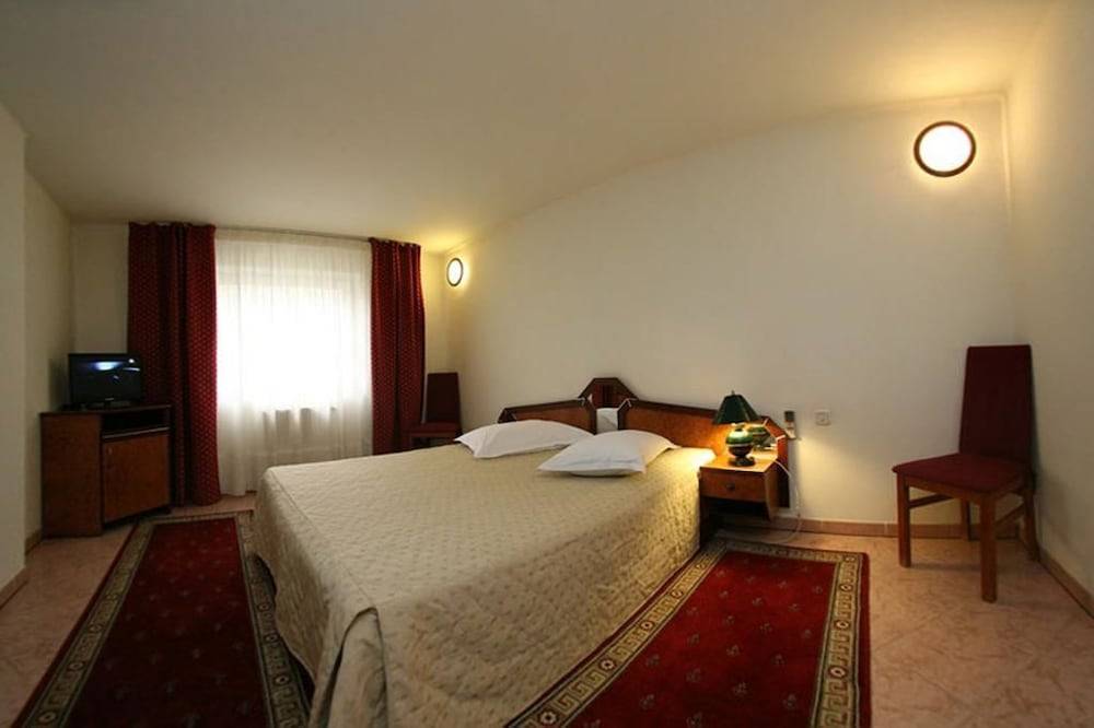 Euro Hotel 1
