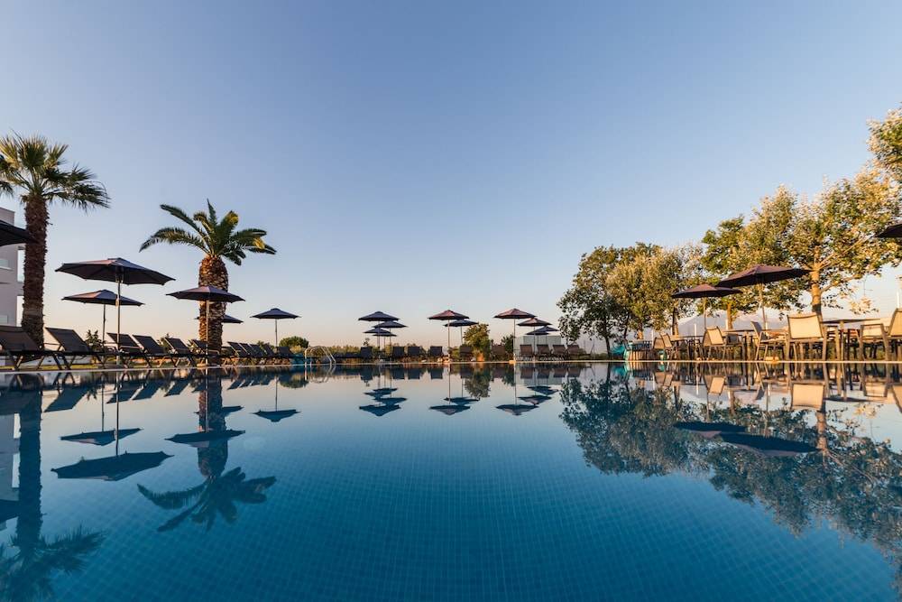 Mythic Summer Hotel 1