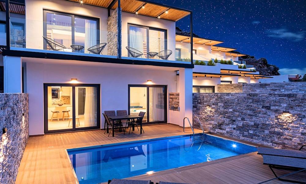 Aelia Suites 1