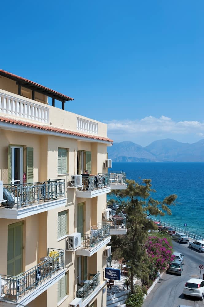 Mare Hotel Apartments 1