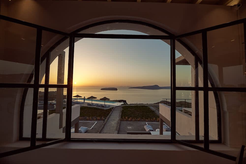 Coco-Mat Hotel Santorini 2
