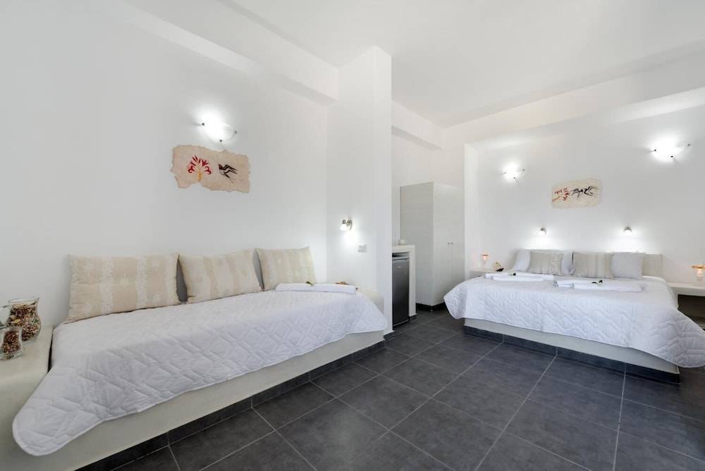 Pancratium Villas & Suites 2