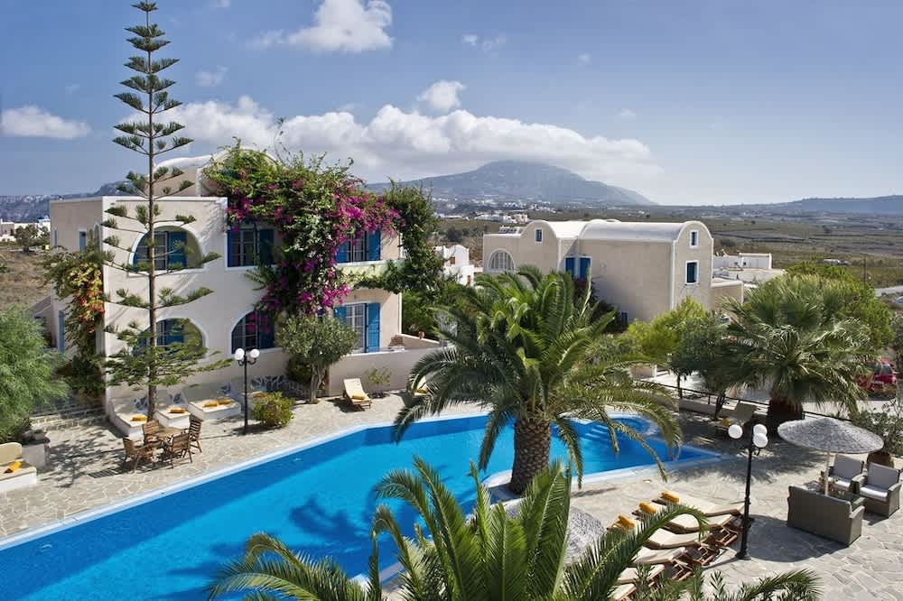 Paradise Resort 1
