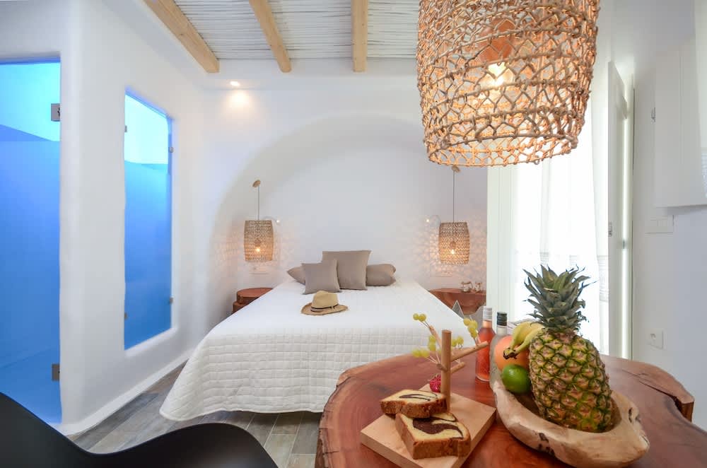 Naxos Island Escape Suites 1