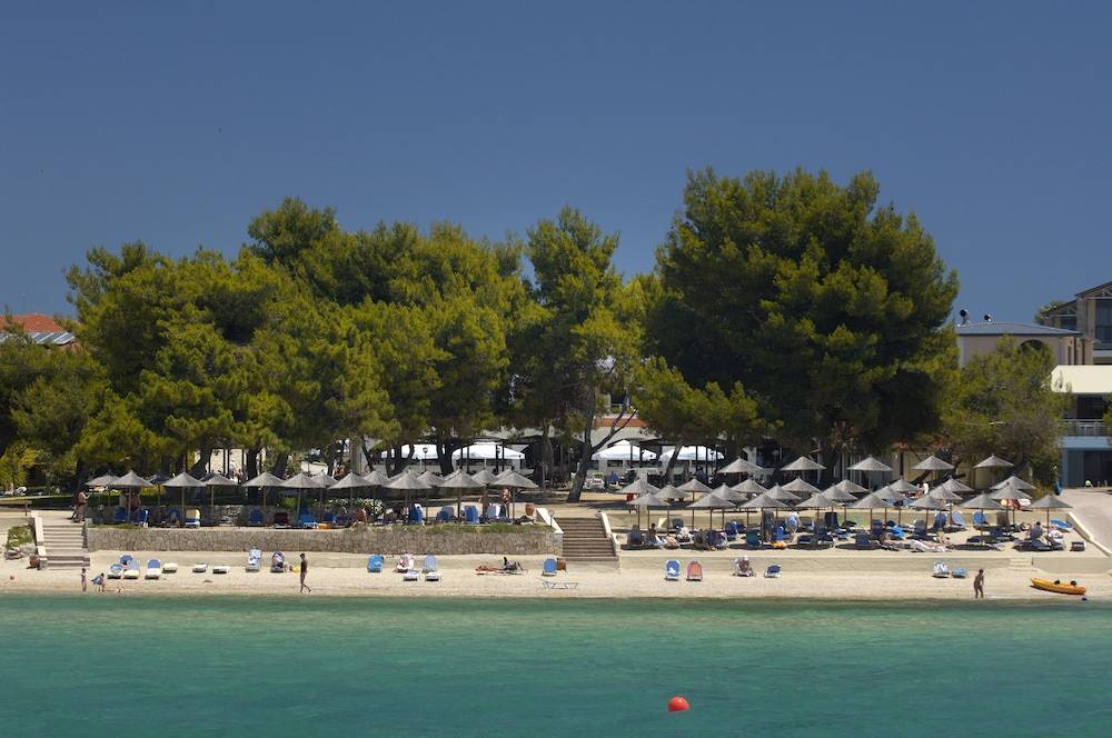 Portes Beach Hotel 1