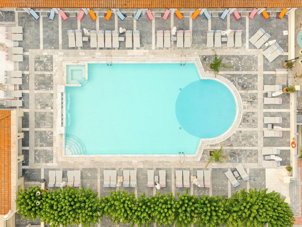 Sun Beach Hotel 1