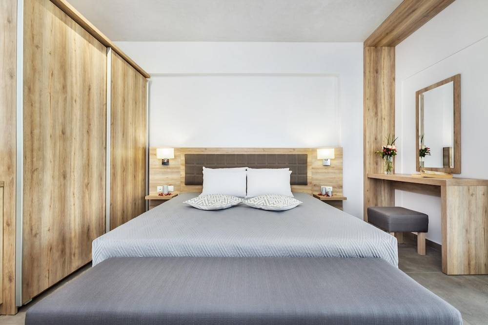 Iris Hotel 2