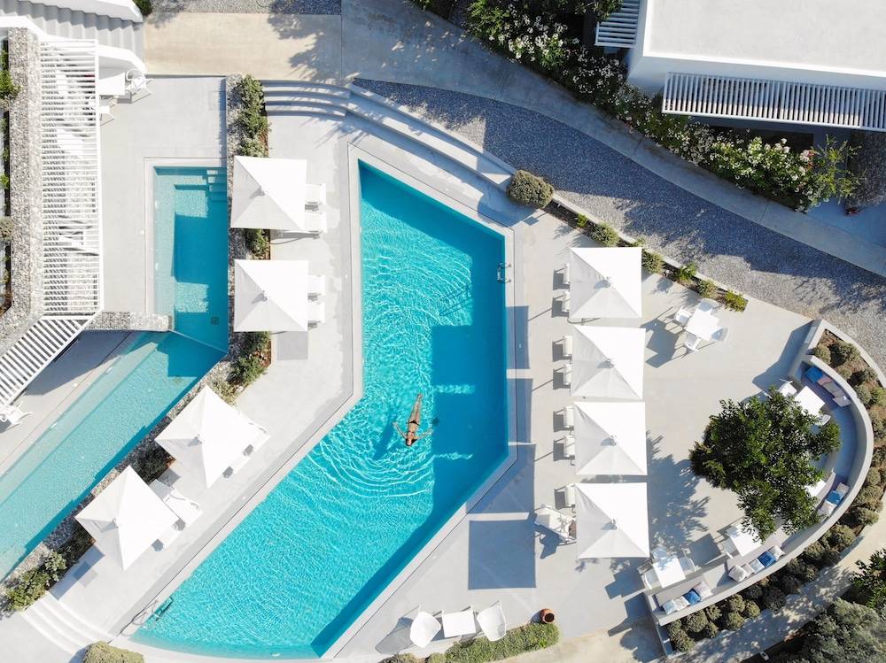 Relux Ios Hotel 1