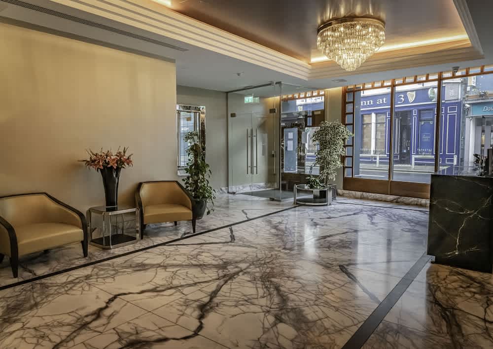 Eyre Square Hotel 2