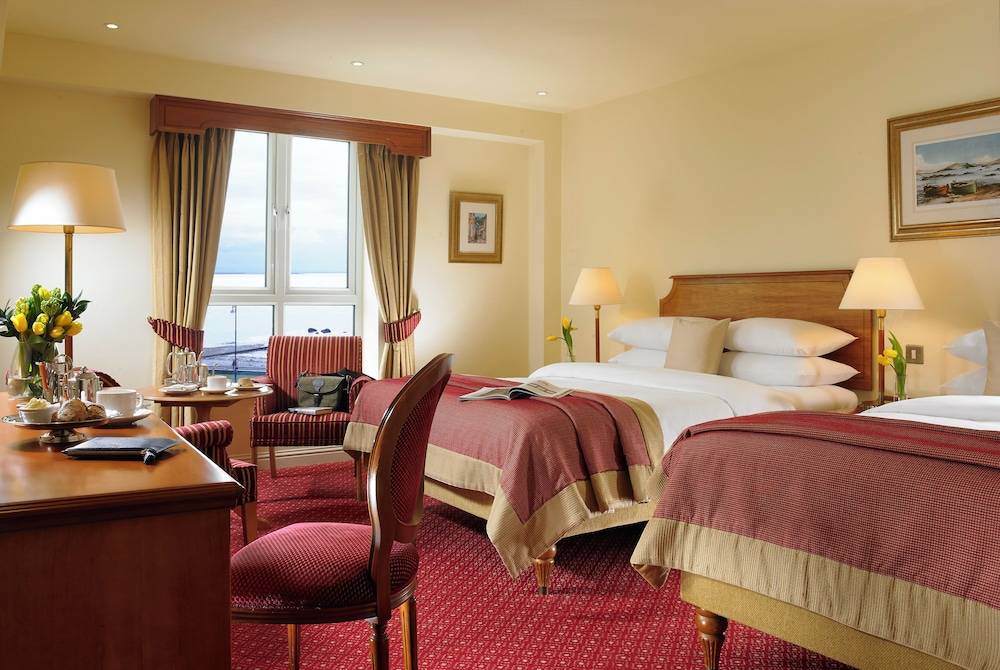 Galway Bay Hotel Conference & Leisure Centre 1