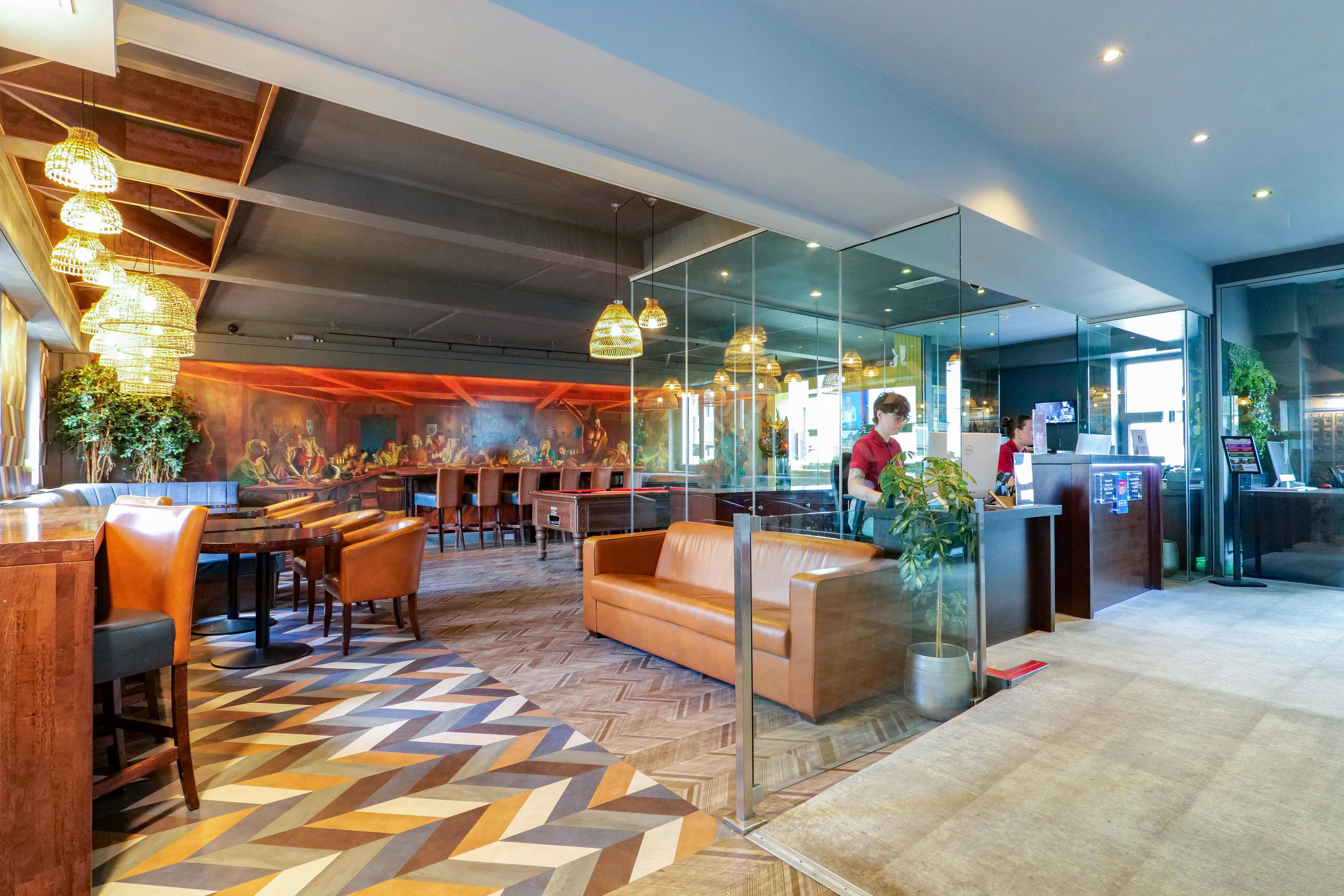 Kinlay Hostel Eyre Square - Best Hostel in Ireland 2025 2