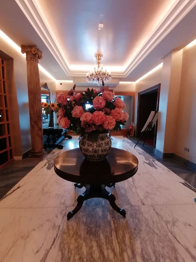The Victoria Hotel 2
