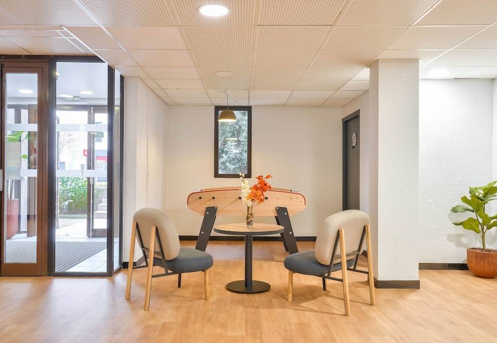 B&B HOTEL Paris Porte de Châtillon 2