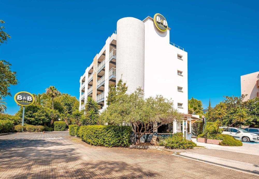 B&B HOTEL Hyères 1