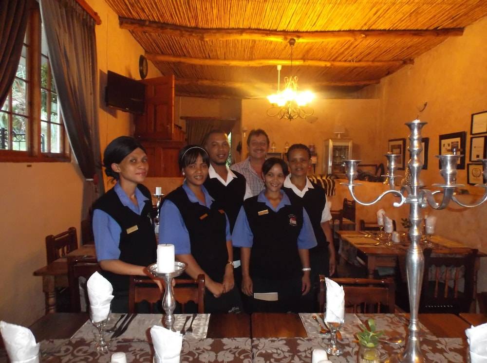 Old Mill Lodge, Seasonal Working Ostrich Farm & Restaurant, Oudtshoorn 2