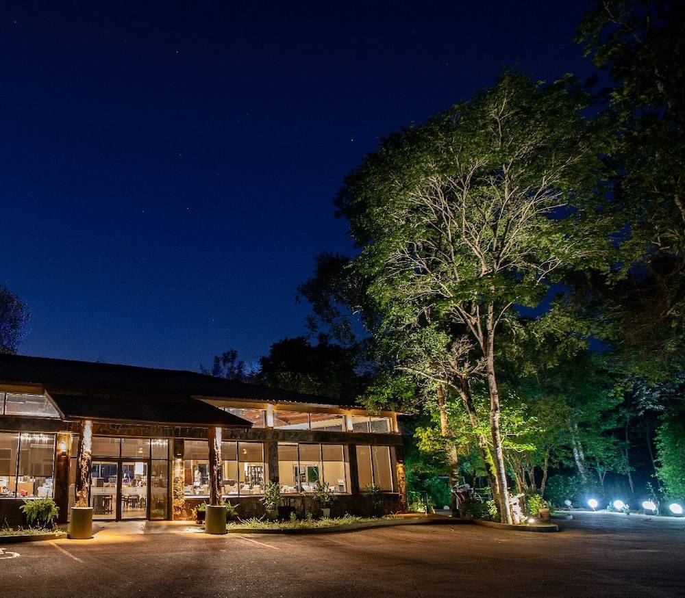 Yvy Hotel de Selva 2