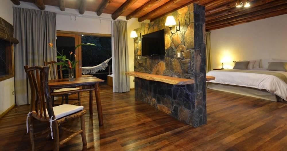La Aldea De La Selva Lodge 2