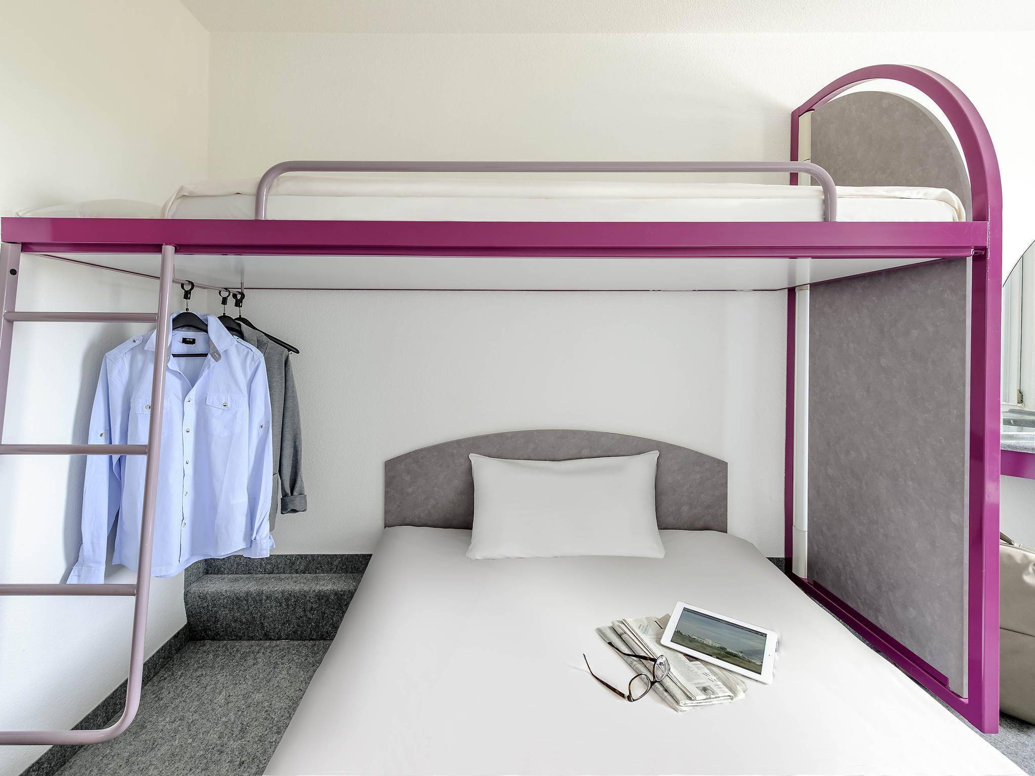 Ibis Budget Berlin Airport Schoenefeld 1