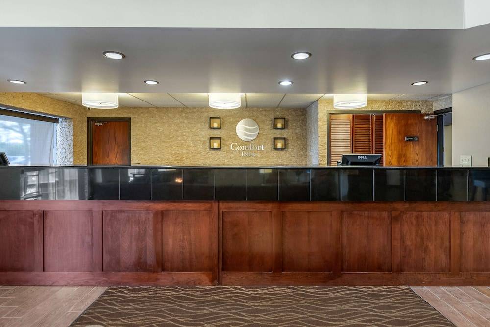 Comfort Inn Grand Rapids Airport 1