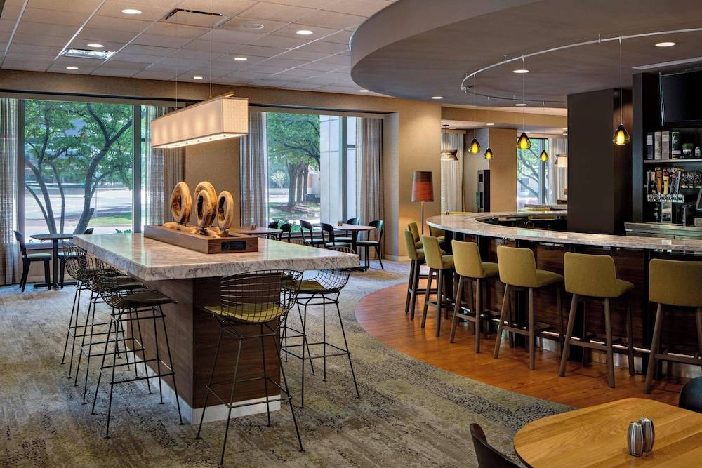 Courtyard Grand Rapids Downtown 1
