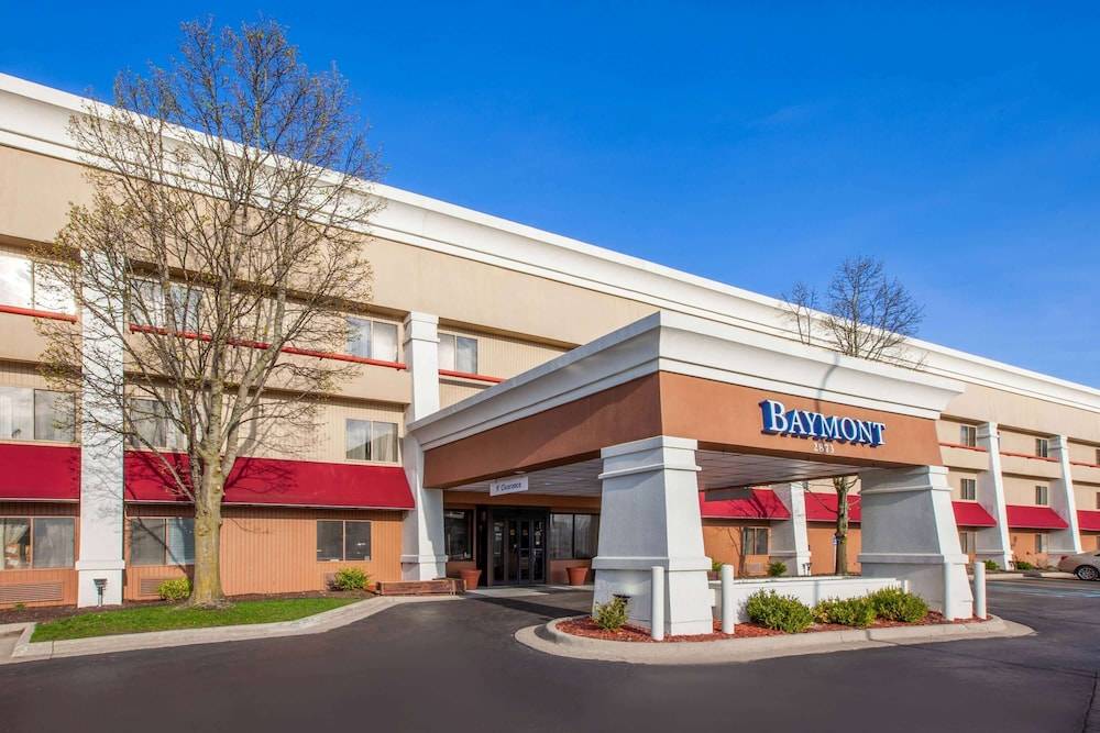 Baymont by Wyndham Grand Rapids Airport 1