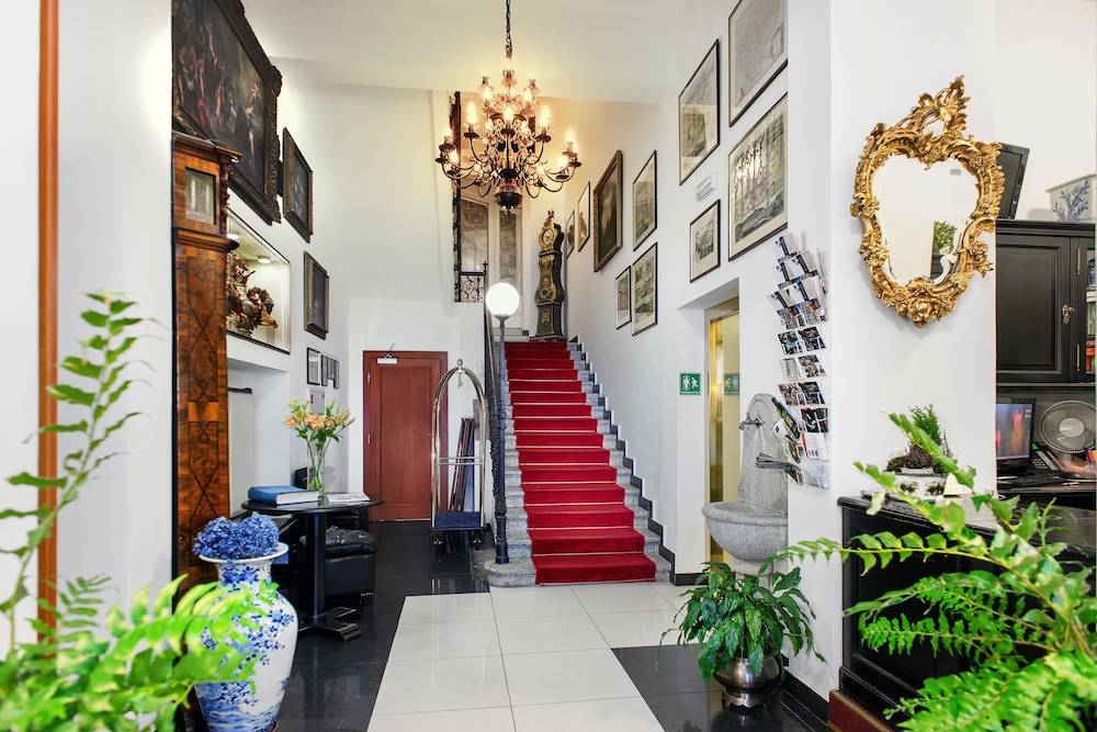Salvator Hotel 2