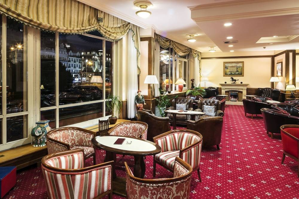 Interhotel Central 2