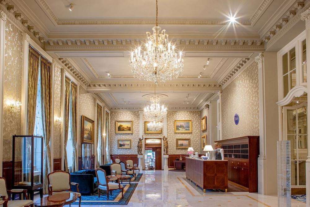 Grandhotel Pupp 2