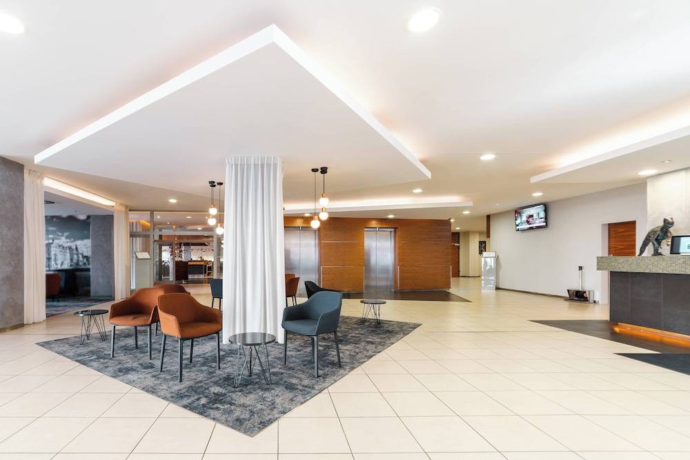 Courtyard by Marriott Pilsen 2