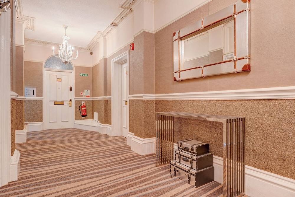 Liverpool Aigburth Hotel By Belvilla 2