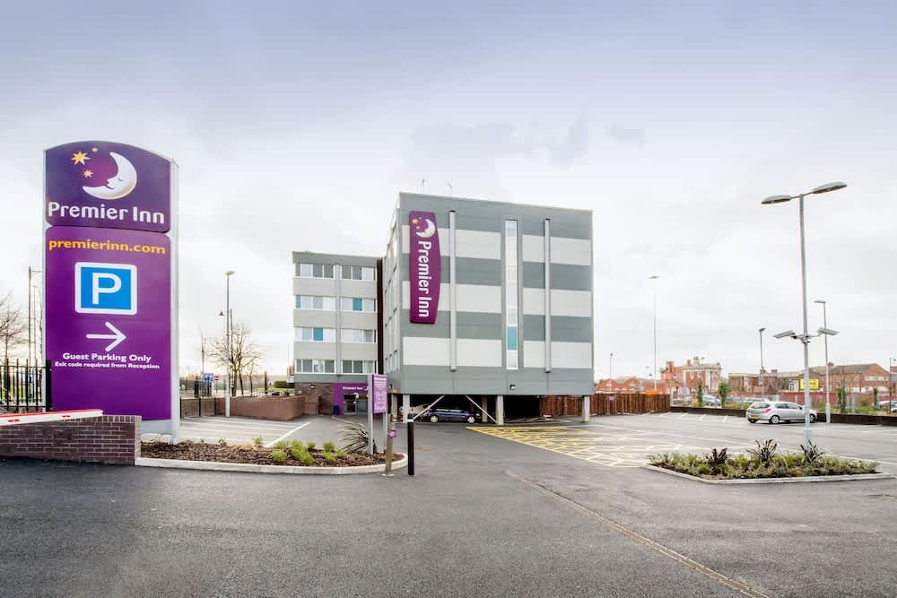 Premier Inn Birkenhead Town Centre 1