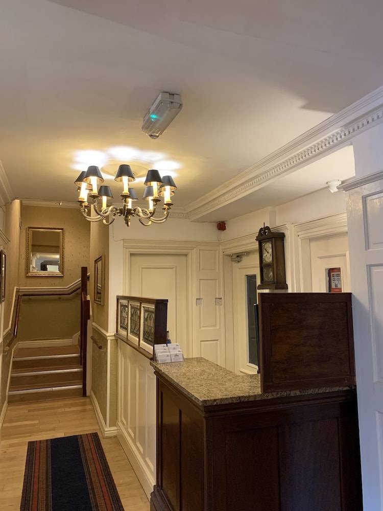 Beech Mount Hotel - Free Parking 2