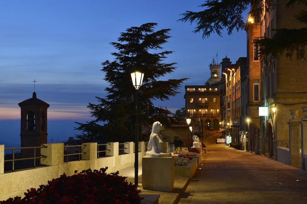 Titano Suites 1