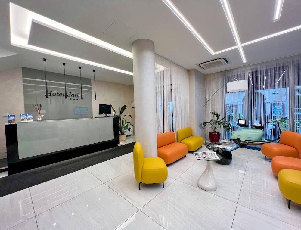 Hotel Joli 2