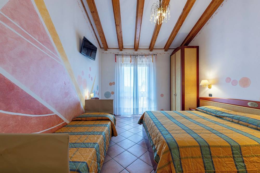 Hotel Romantic 2