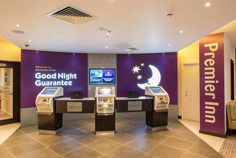 Premier Inn Manchester City Centre West 1