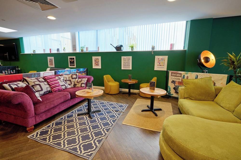 Holiday Inn - the niu, LOOM MANCHESTER NORTH by IHG 1