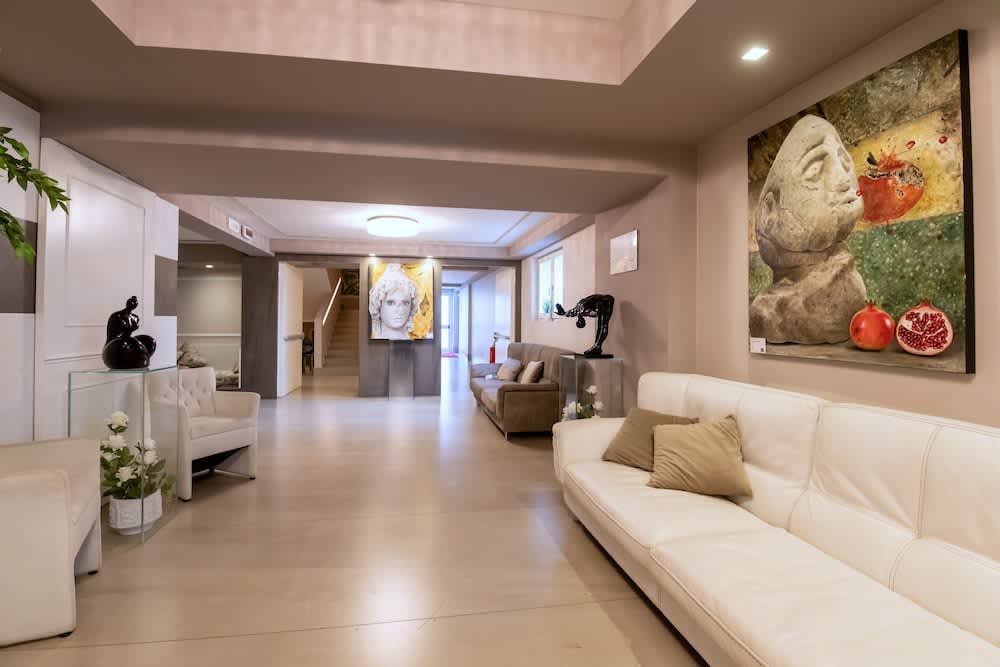 Bianco Riccio Suite Hotel 2