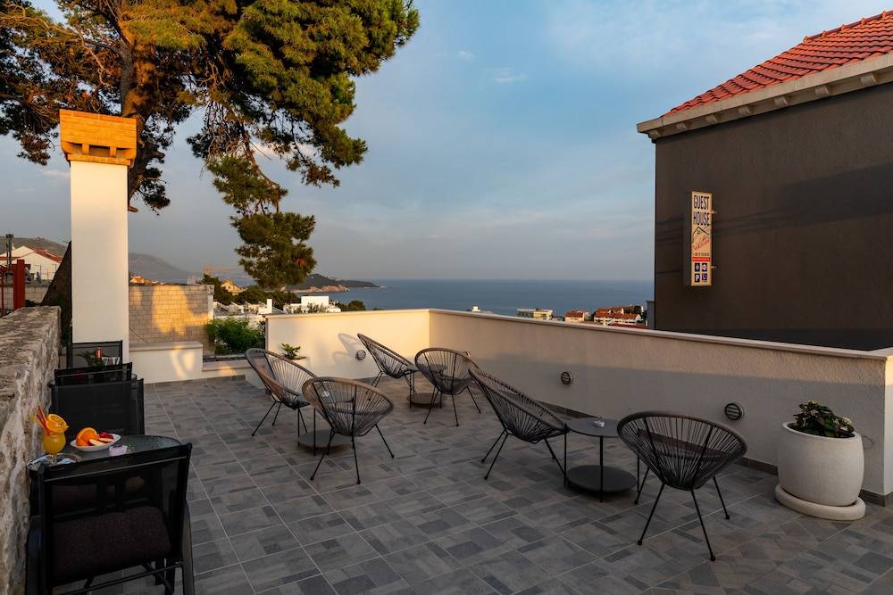 Guest House Nikolina 1