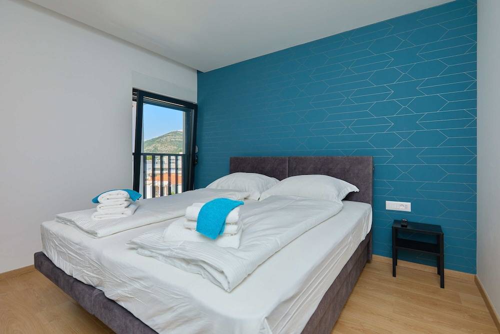 DOMINIUM CITY SUITES 2