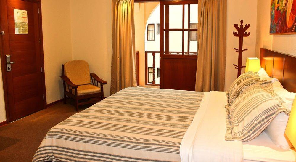 BAYVIEW HOTEL 2