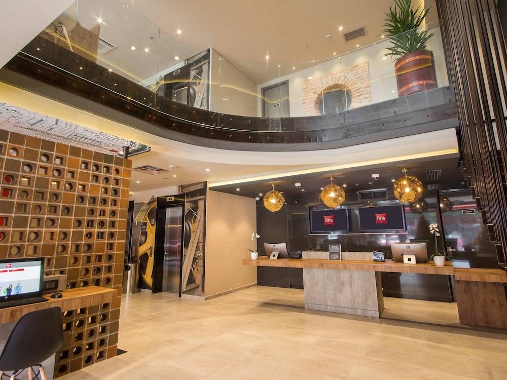 ibis Cucuta 1