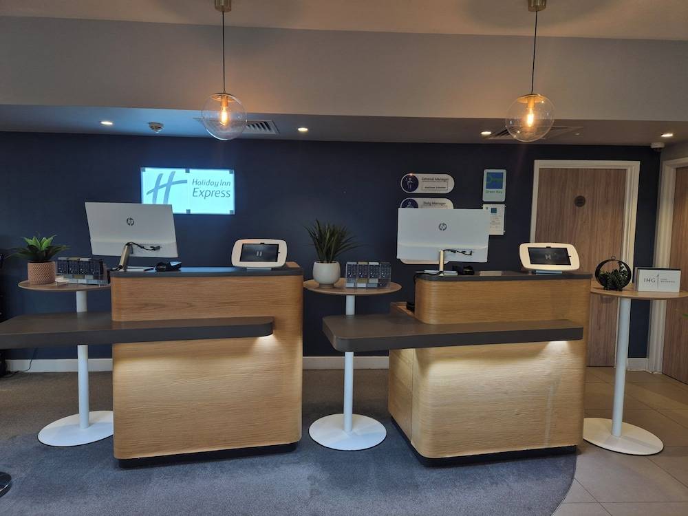 Holiday Inn Express STOCKPORT by IHG 2