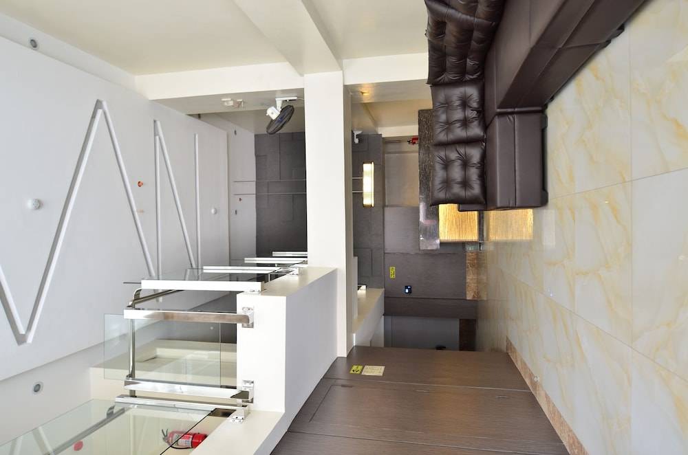Oriental Zen Suites 2