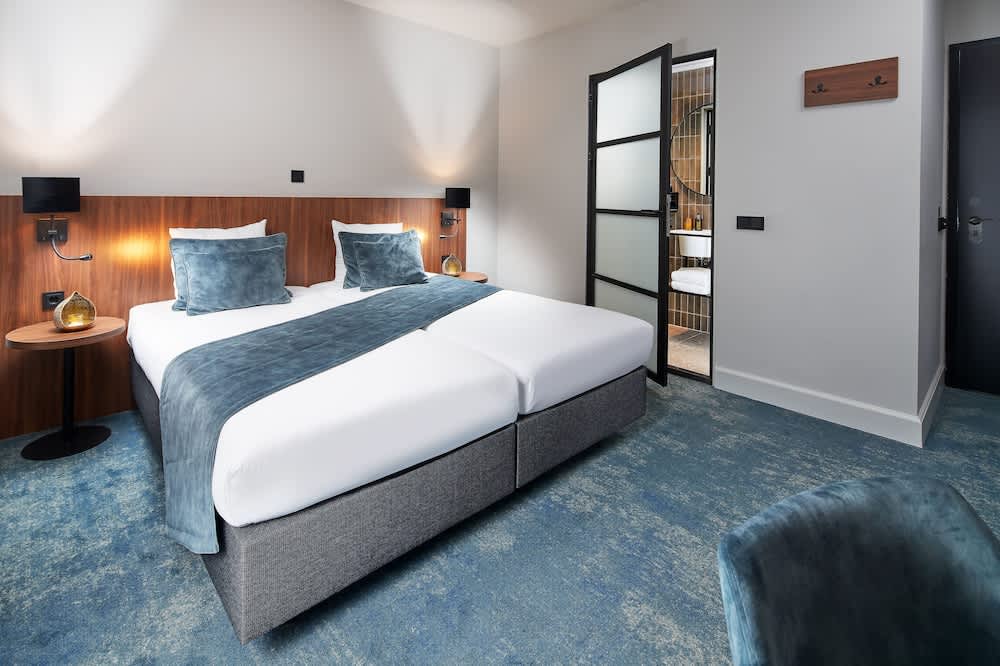 Boutique Hotel First City 1