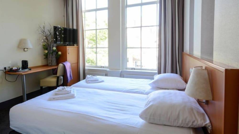 Hotel Royal Bridges 1