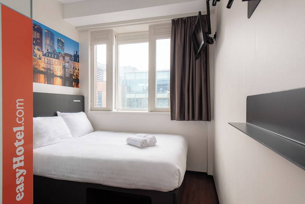 easyHotel The Hague City Centre 1