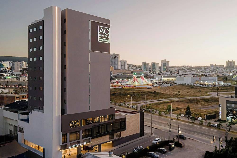 AC Hotel by Marriott San Luis Potosi 1