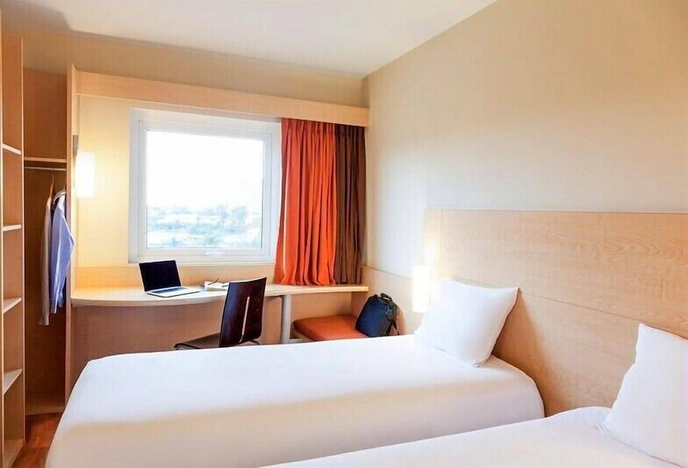 Ibis San Luis Potosi 2